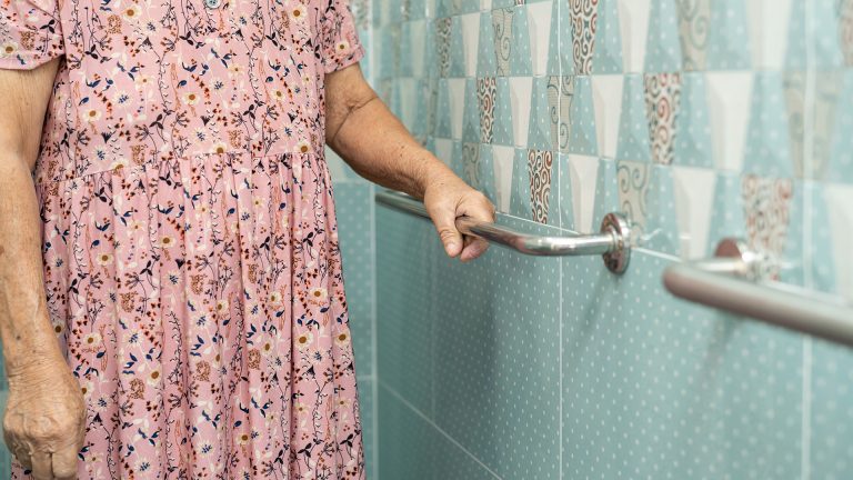 Home Safety: Creating a Haven for Your Loved One Many seniors dream of aging in place: remaining in their own homes as they grow older. To accomplish this goal, they and their children must carefully plan for the future. Older adults are vulnerable to falls and may struggle with various activities of daily living like showering, eating, and moving around the home. Today, we’ll discuss the steps required to create a haven for your loved one. Read on for Legacy Homecare LA’s home safety checklist for seniors. Senior Home Safety Requirements Drawing from the American Housing Survey, the Centers for Disease Control and Prevention compiled a report about homes with aging-accessible features. The researchers found that while nearly all housing contains at least one accessibility feature, just ten percent of homes could be considered “aging-ready.” Contrary to popular belief, making a home accessible can be simpler than purchasing gadgets or scheduling major renovations. Begin by evaluating your loved one’s space for the following senior home safety concerns.